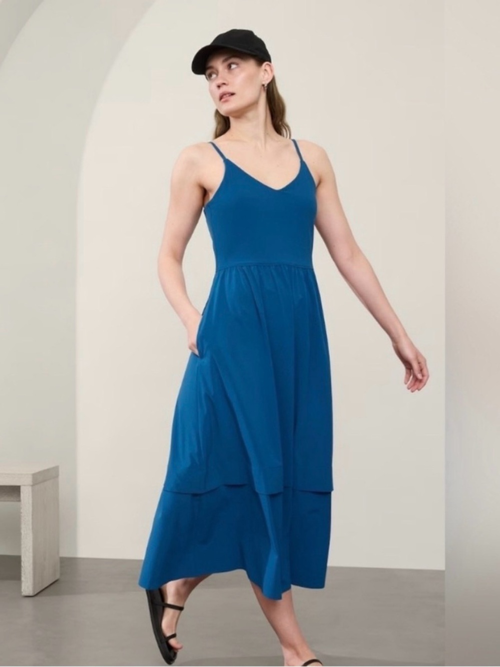 Athleta Elation Hybrid M Dress Dark Lapis Blue Medium